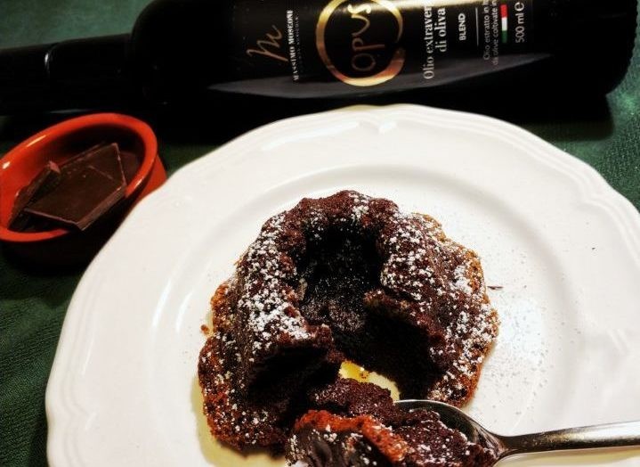 Tortino al Cioccolato: fotografia della ricetta dall’archivio Emozioneolio